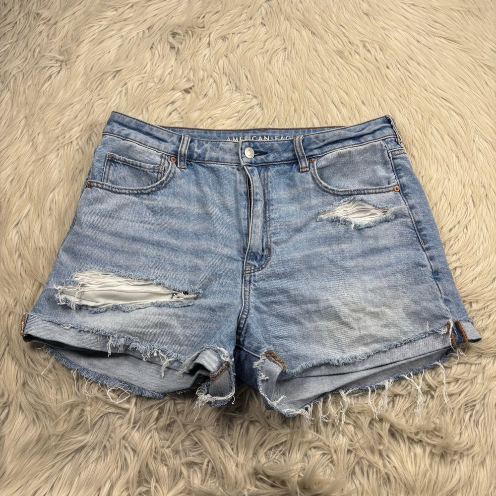 American Eagle Women's 12 Light Wash Distressed Denim Mom Shirts Festival Summer